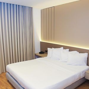 Spark Plaza Hotel